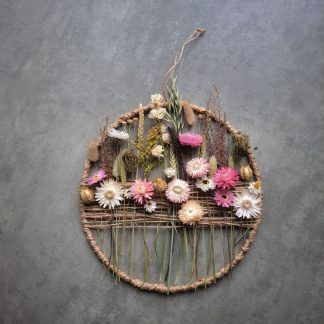 Jute Meadow Hoop with dried flowers in pink and white shades